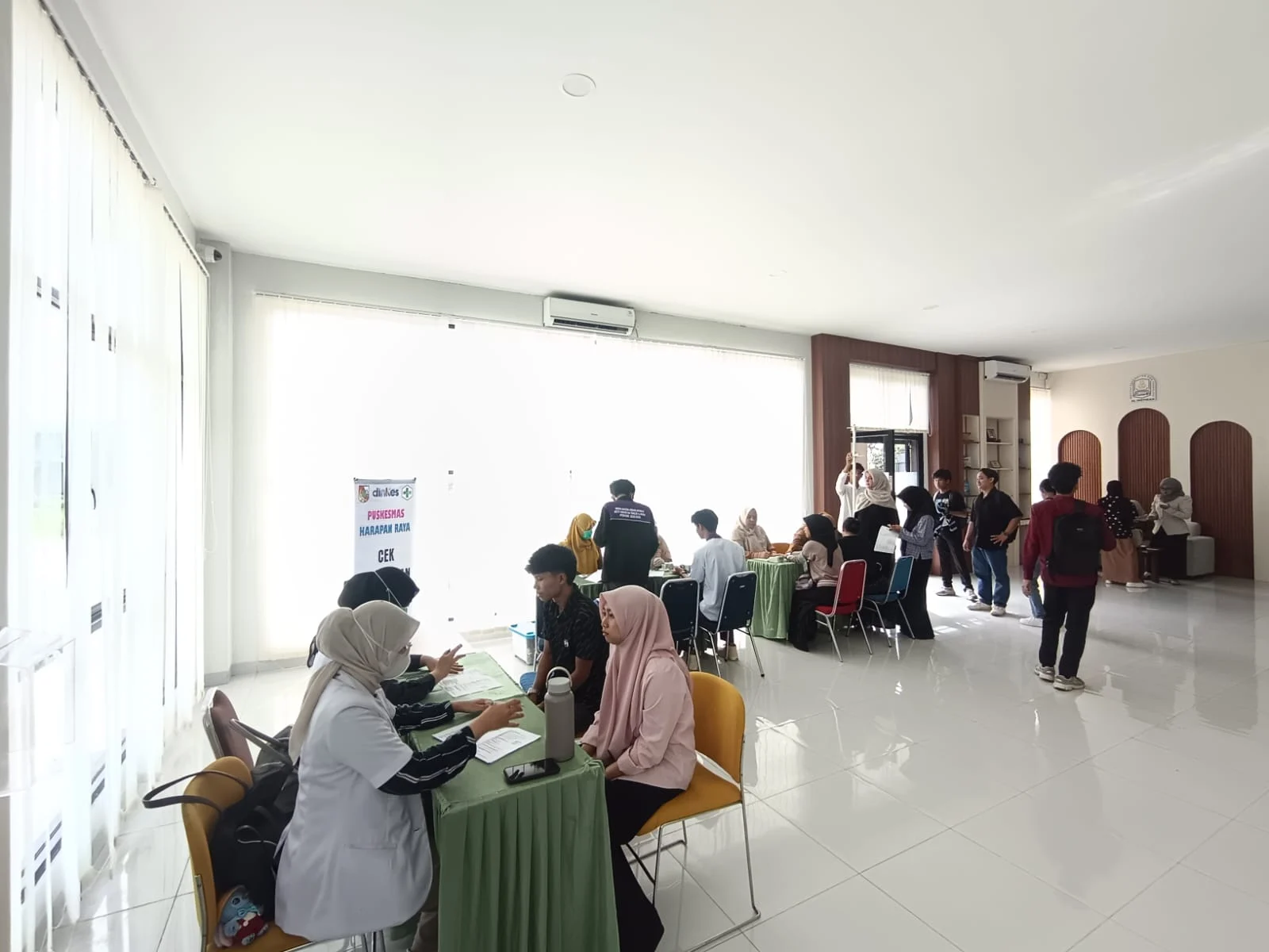 Turut Mendukung Program Pemerintah, IKTA kolaborasi dengan Puskesmas Harapan Raya Lakukan Kegiatan Pemeriksaan Kesehatan di Lingkungan Kampus